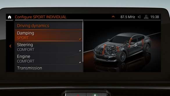 Adaptivno M oslanjanje BMW Serije 8 Gran Coupé G16 LCI Facelift 2022 BMW Serije 8 Gran Coupé G16 LCI Facelift 2022 Adaptivno M oslanjanje bliži prikaz kontrolnog displeja
