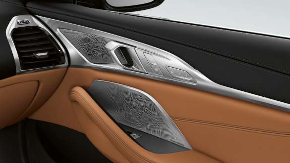 Bowers & Wilkins Diamond Surround Sound sistem BMW Serije 8 Gran Coupé G16 LCI Facelift 2022 Bowers & Wilkins Diamond Surround Sound sistem BMW Serije 8 Gran Coupé G16 LCI Facelift 2022 unutrašnjost zvučnik izbliza