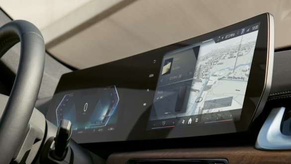 BMW iX1 U11 BEV unutrašnjost Zakrivljeni ekran BMW iX1 U11 BEV unutrašnjost instrument tabla Zakrivljeni ekran bočni prikaz