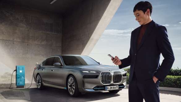 BMW Connected Charging Services (povezane usluge punjenja) BMW i7 M70 xDrive Sedan G70 BMW i7 M70 xDrive Sedan G70 BMW Connected Charging Services (povezane usluge punjenja)