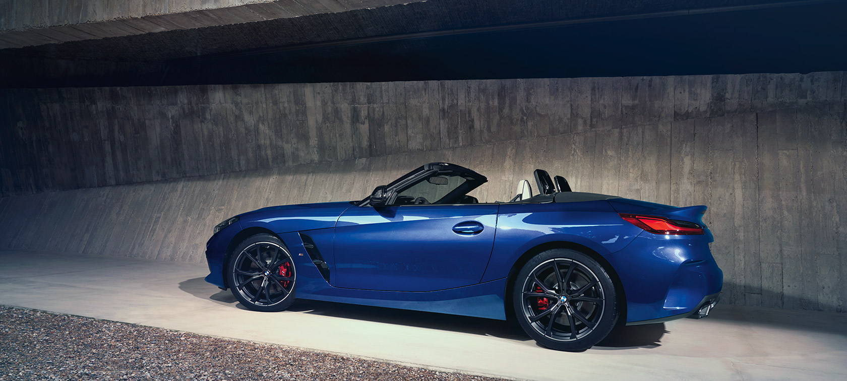 BMW Z4 M40i G29 2022 Portimao plave boje tehnički podaci