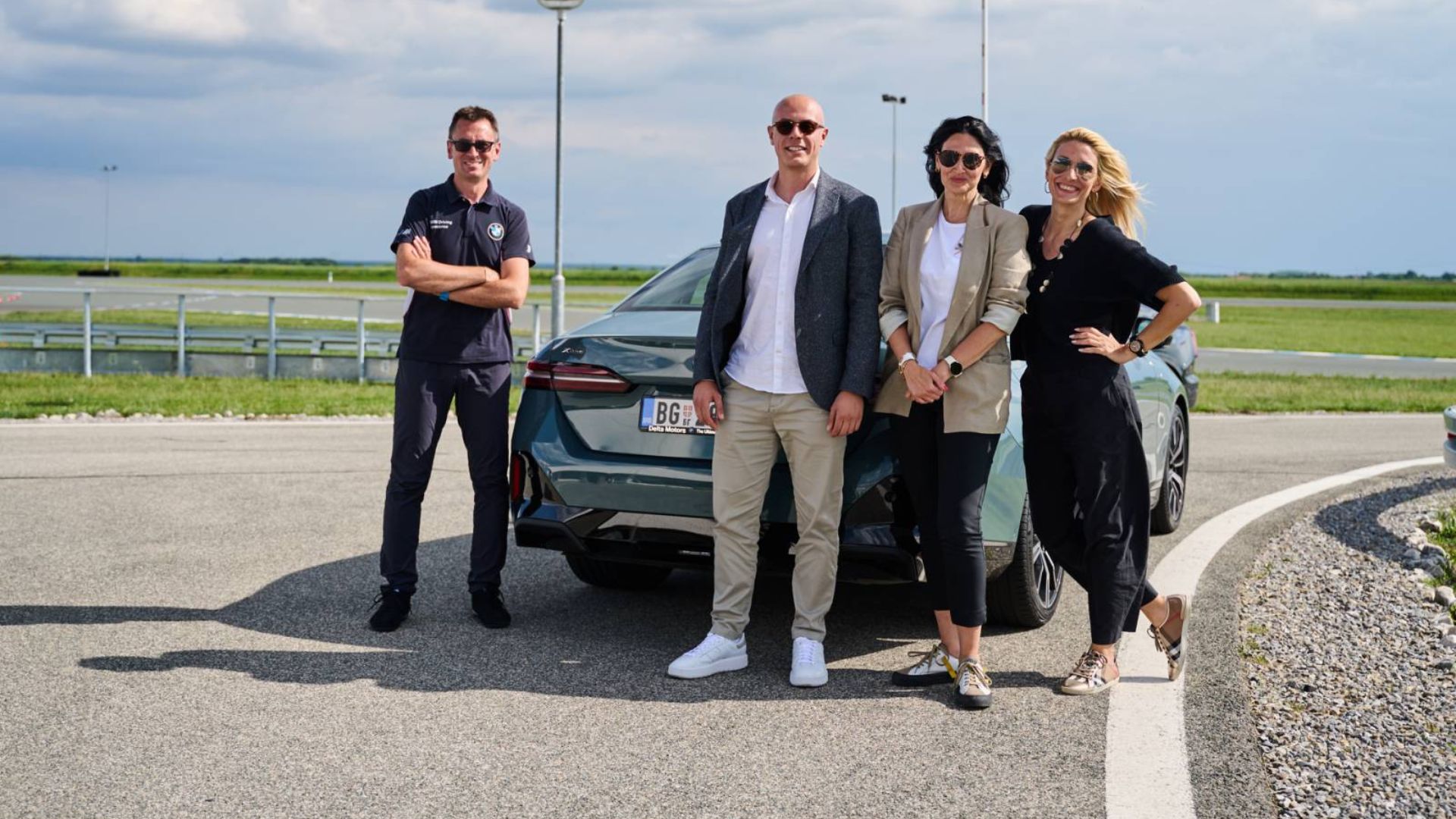 BMW Biznis liga - prvo kolo straga