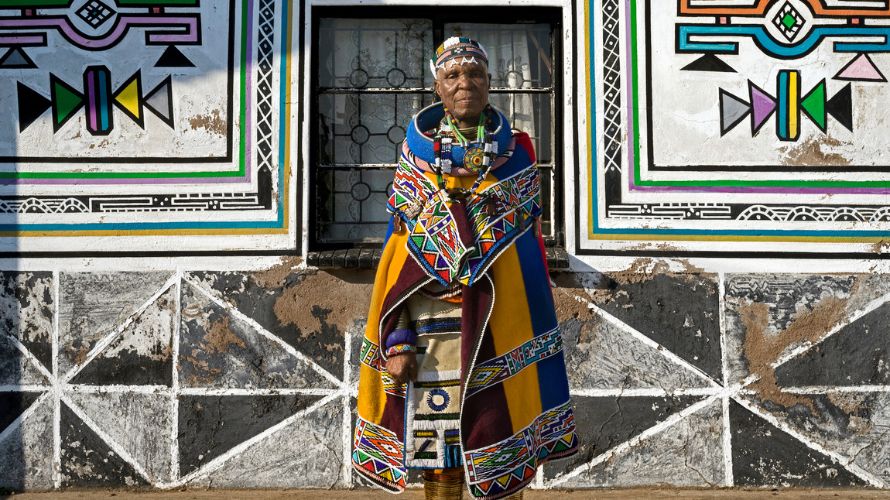 BMW x Esther Mahlangu BMW x Esther Mahlangu