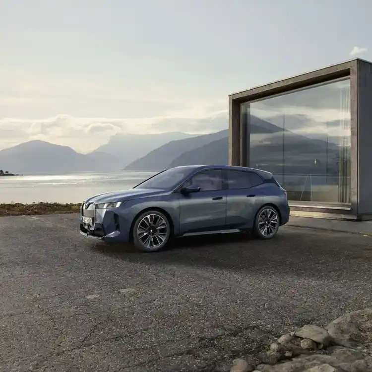 BMW iX BMW Finansijske usluge