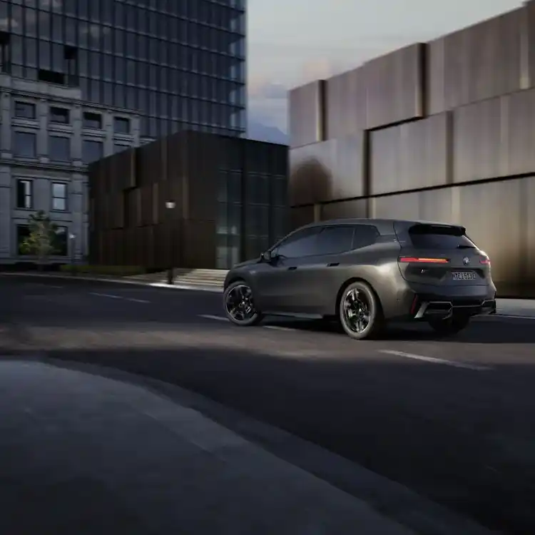 Tehnički podaci BMW iX M70