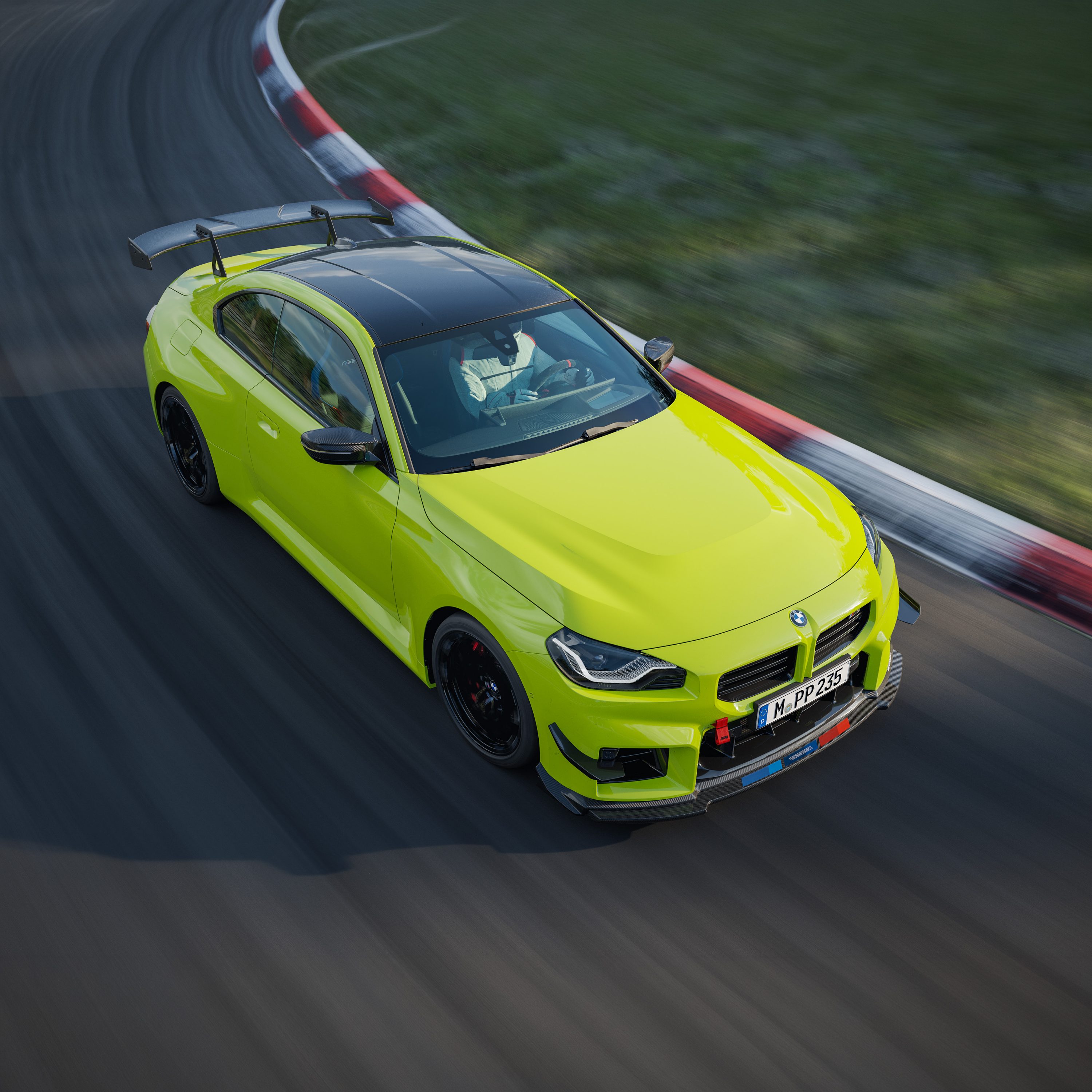 BMW M2 sa M Performance Track Kit paketom