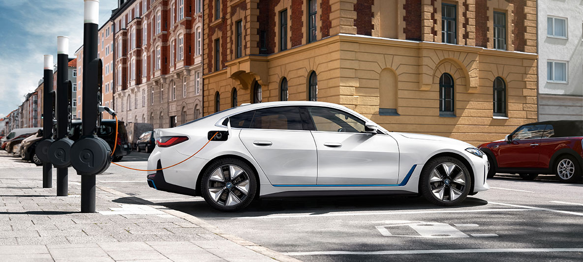 BMW i4