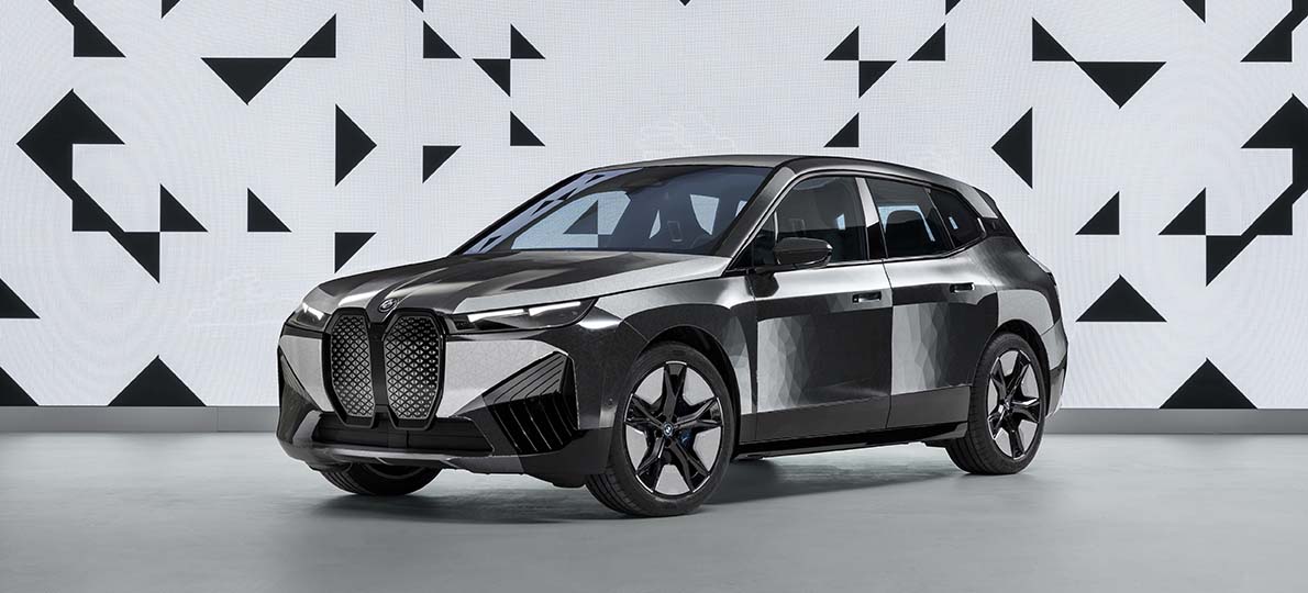 Magična promena boje eksterijera: BMW iX Flow sa E Inkom