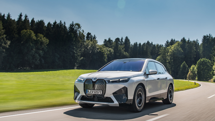 m5 - 2 BMW iX najbolji električni automobil po Consumer Reports-u