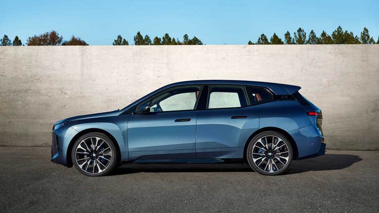 BMW iX 2025