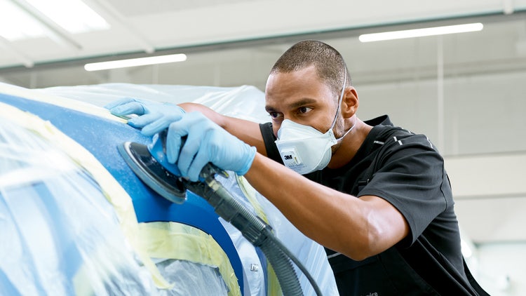 BMW Repair and Care (Popravka i nega) Popravke delova osoblje radionice
